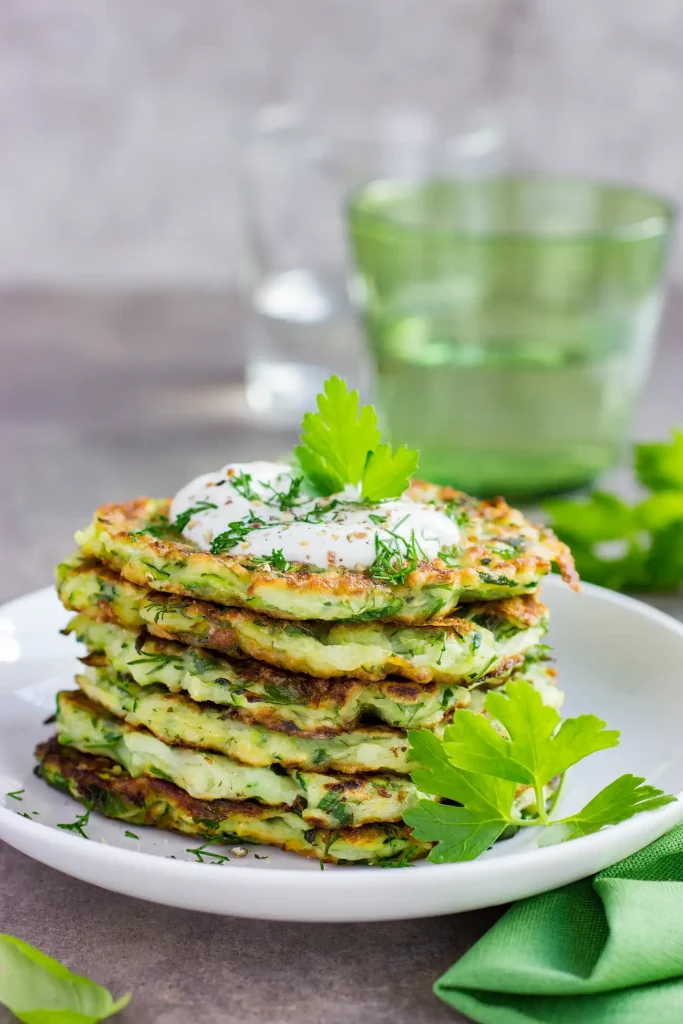 Zucchinipuffer mit Haferflocken 2